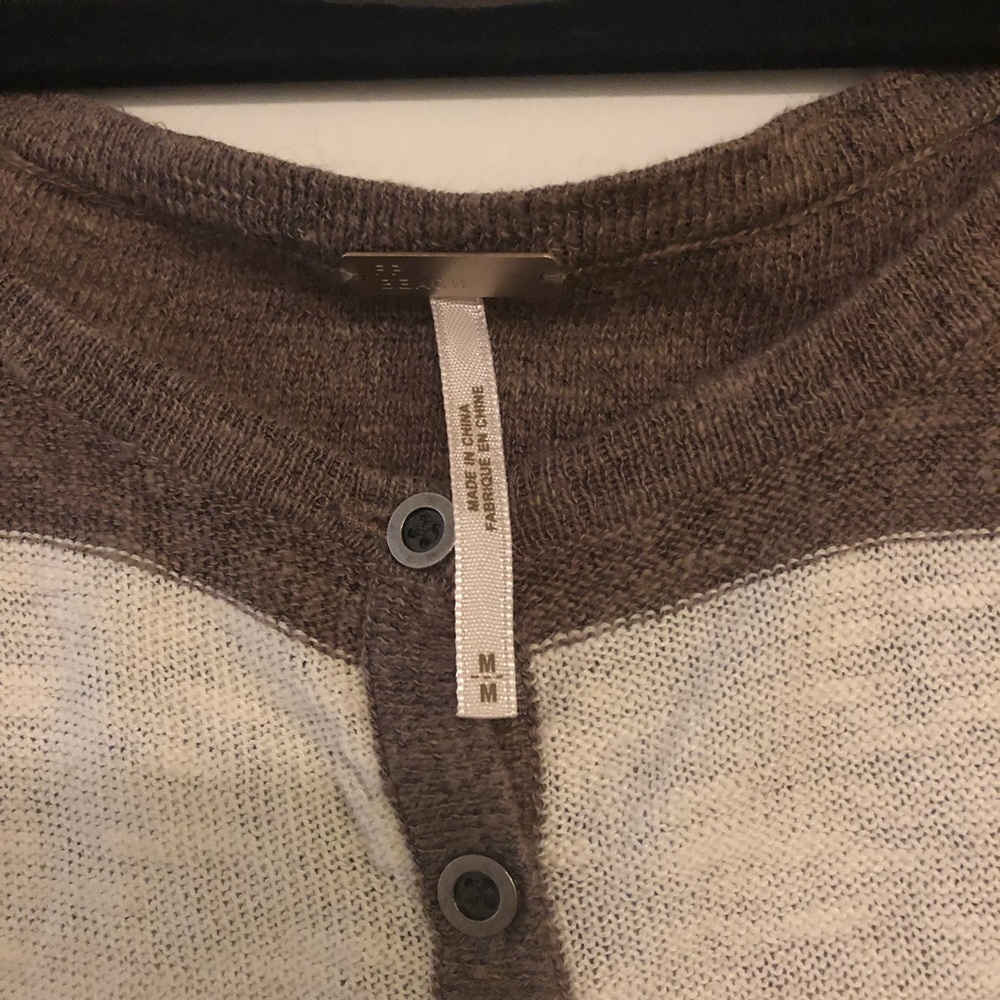 Free People Oversized Knit Henley Sz M - Picture 2 of 3